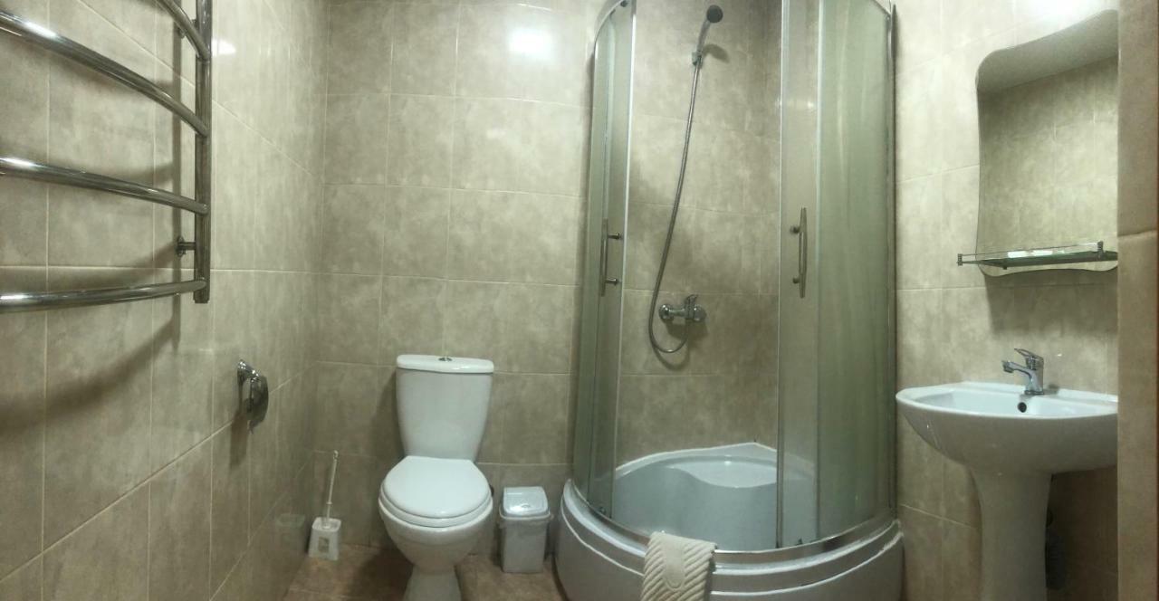 Hôtel Veles à Brovary Extérieur photo